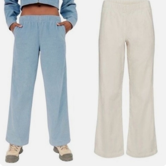 ARITZIA  CARLAW PANTS-CORDUROY - Picture 1 of 6